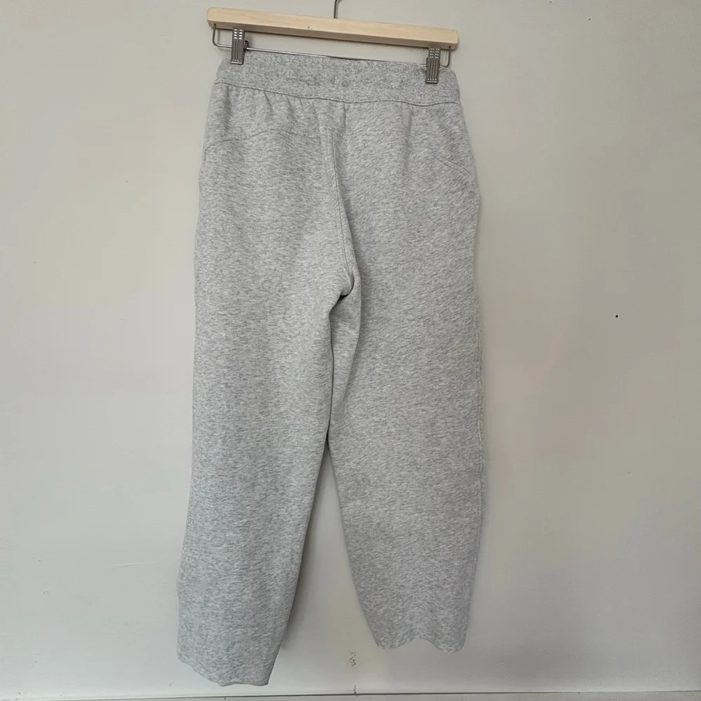 Lululemon Scuba High-Rise Relaxed Jogger Heathered Core Ultra Light Grey size 4 - Picture 3 of 15